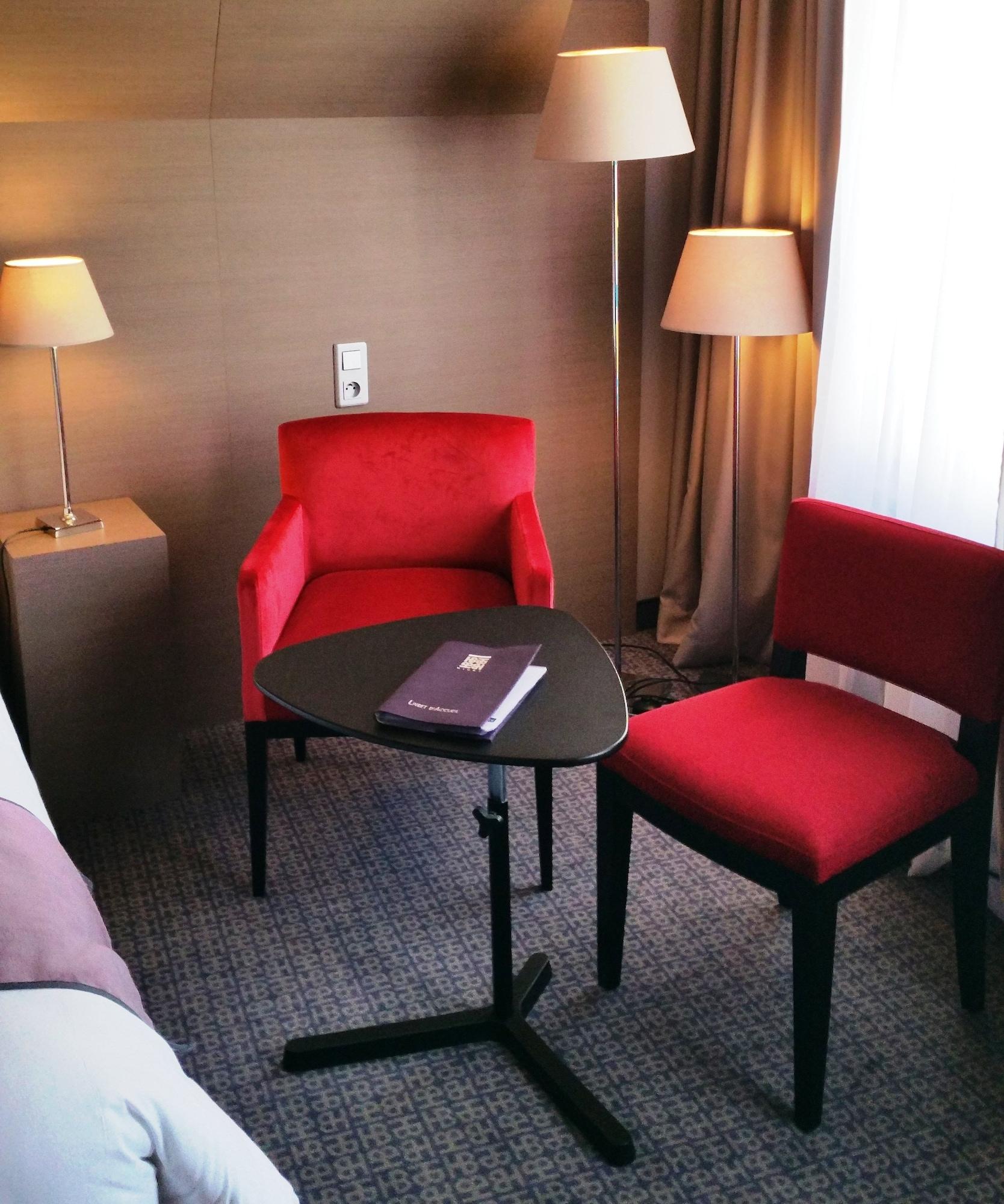 Best Western Hotel De La Breche Niort Dış mekan fotoğraf